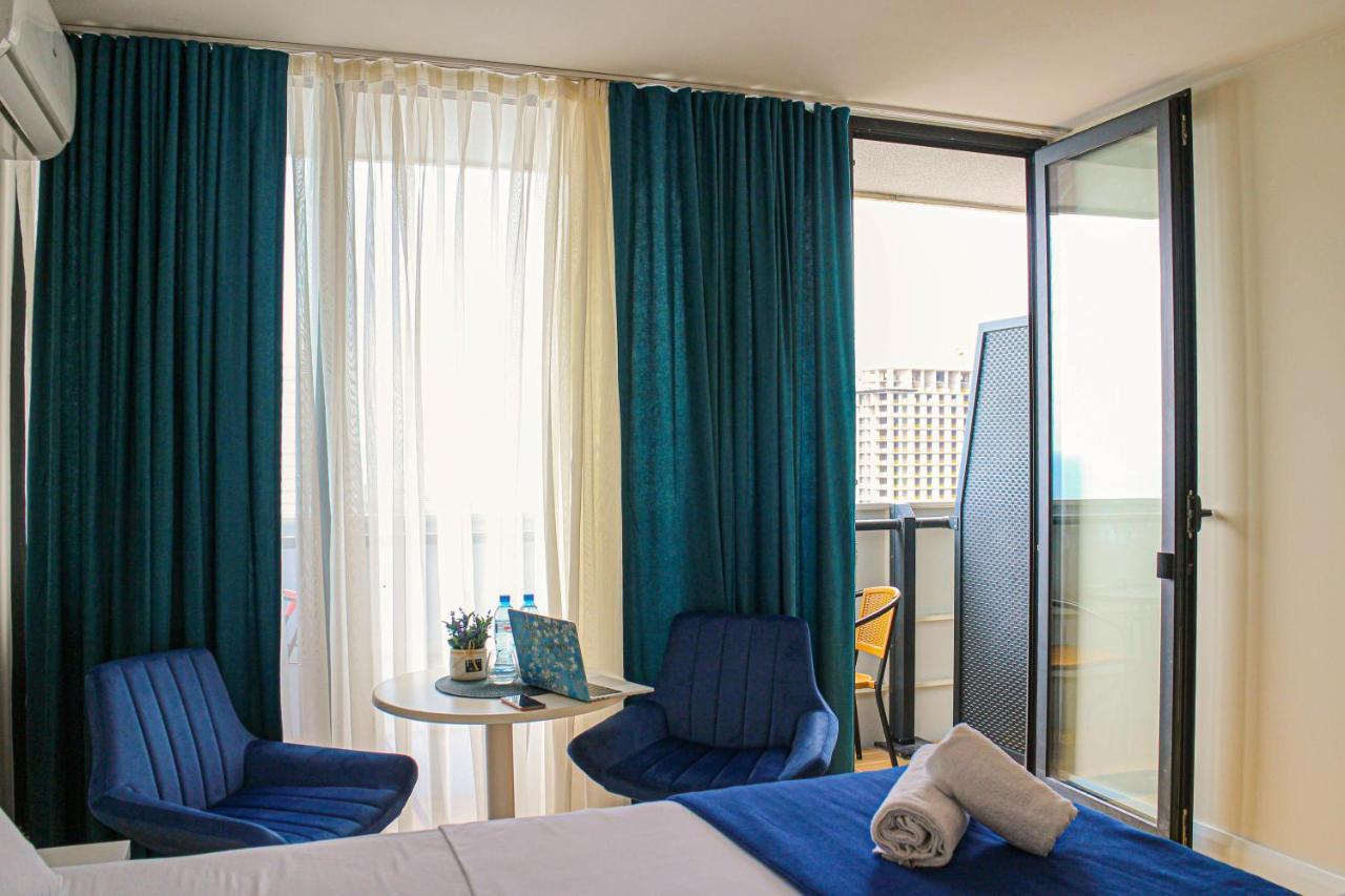 Orbi Batumi City Beach View Hotel Exteriör bild