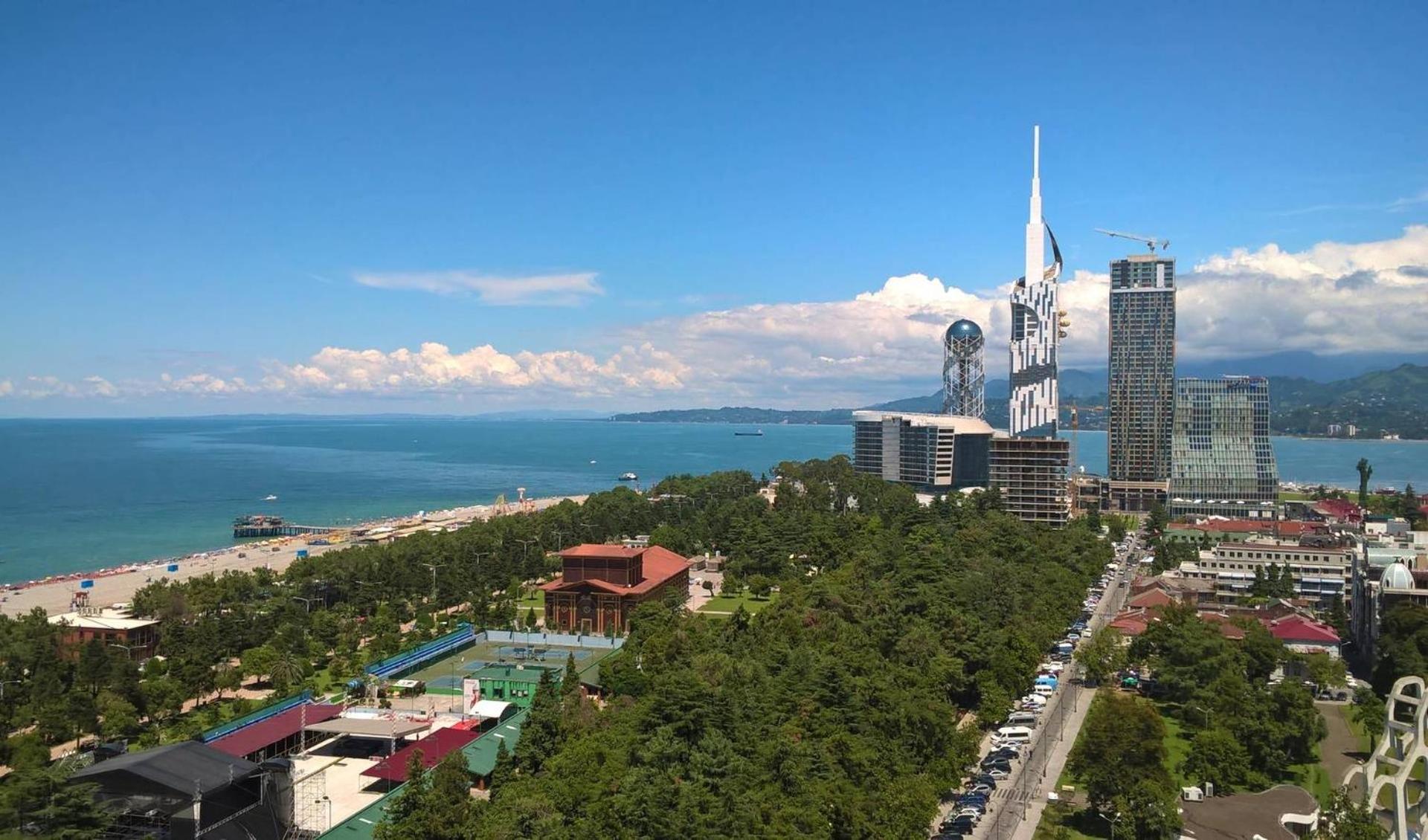 Orbi Batumi City Beach View Hotel Exteriör bild